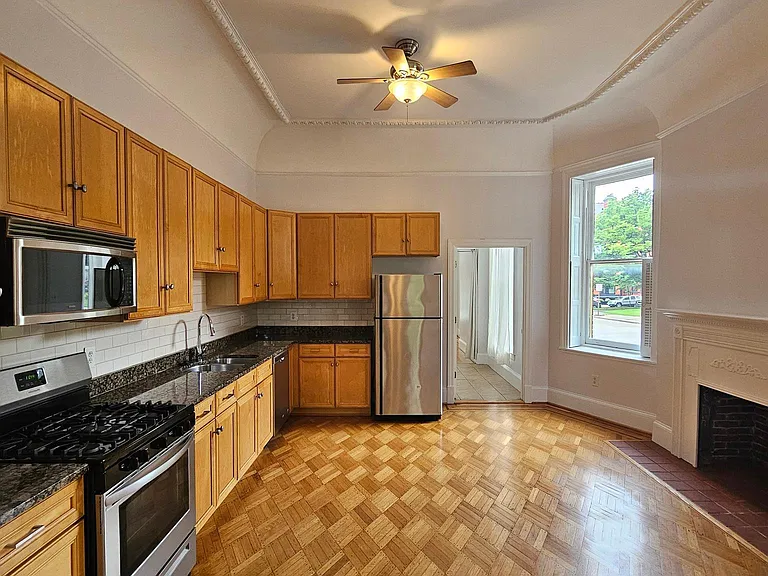 1829 Eutaw Pl #B — Photo 5