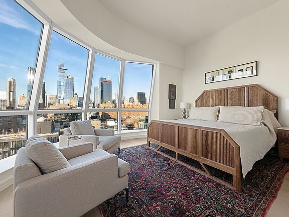 4th image of 515 W 18th St APT 1505