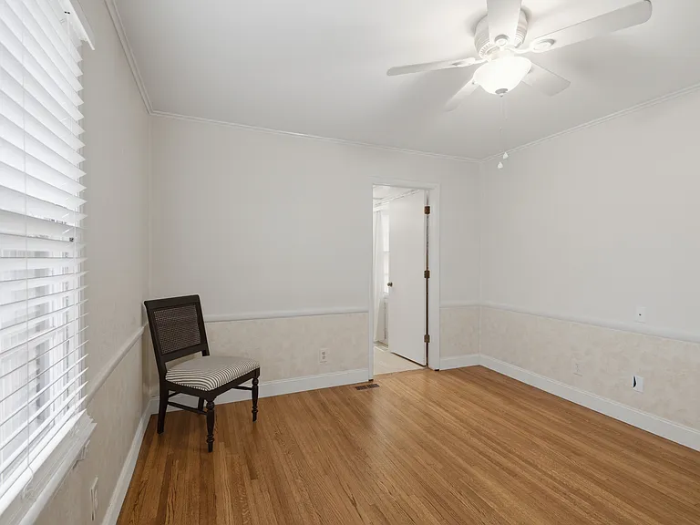 4972 S Madison Ave — Photo 9
