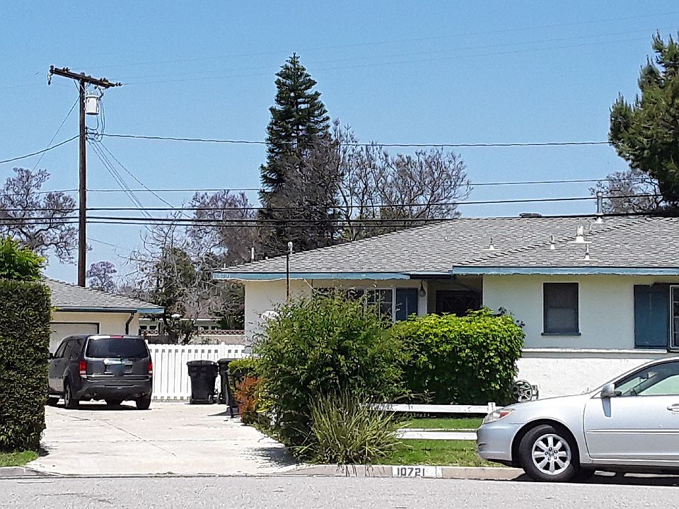 2nd image of 10721 Vickers Ave