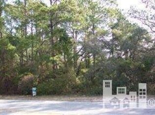 204 N Dow Rd, Carolina Beach, NC 28428