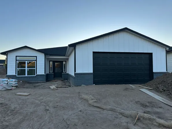 4304 N Sunny Ct, Wichita, KS 67205