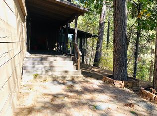 18407 Skyline Dr, Lakehead, CA 96051