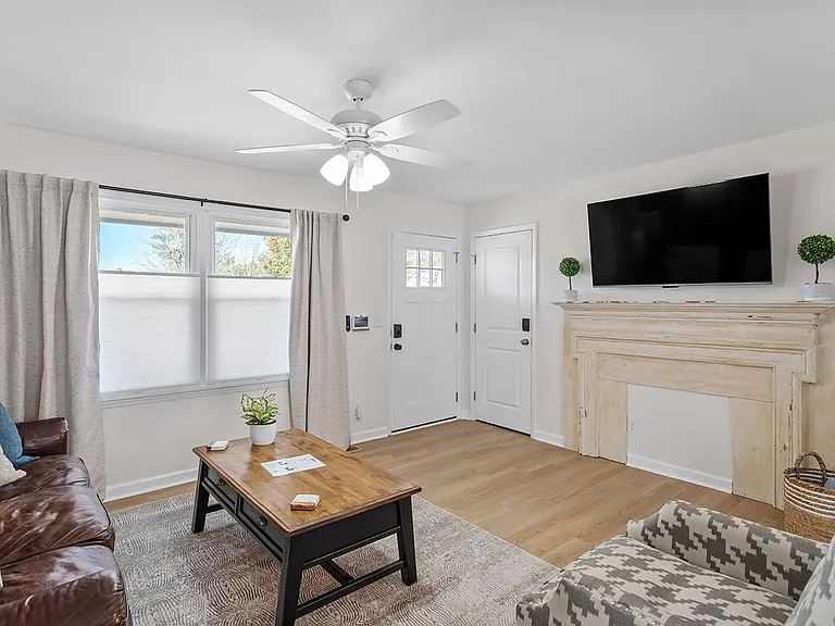 cellular/honeycomb shades for energy efficiency and privacy while still having maximum light