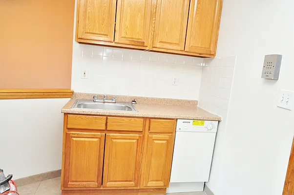 Rented by Blue Star Apartments | media 36