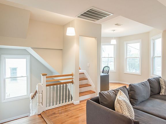 Living Room/Office nook