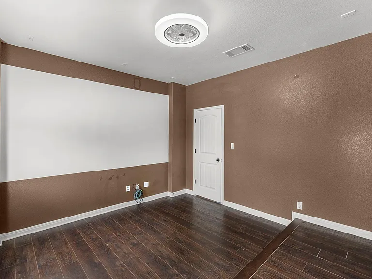 18613 Falcon Pointe Blvd — Photo 21