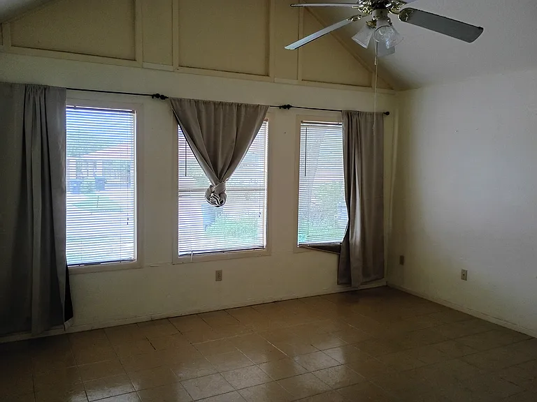 1234 Royal Crown Dr — Photo 29