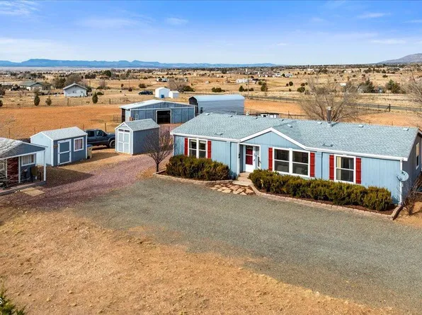 25950 N Catalina St, Paulden, AZ 86334