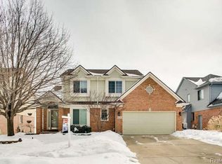 12710 Wendover Ct, Plymouth, MI 48170