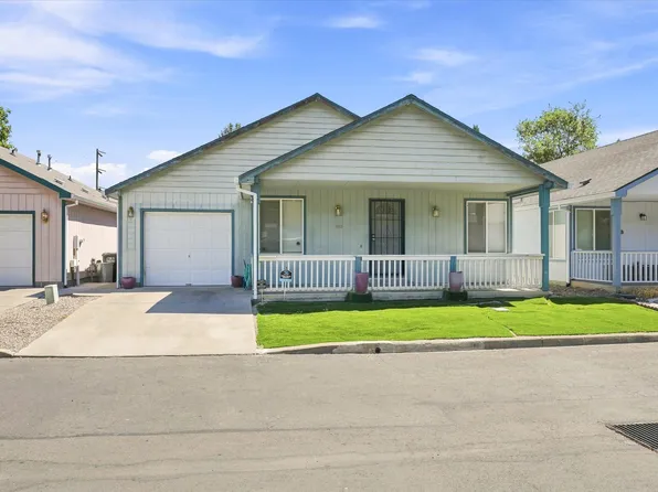 803 Bower Ln, Grants Pass, OR 97527
