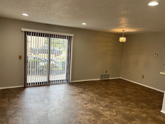 2nd image of 15129 Seagull Dr
