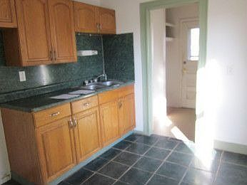 4th image of 536 Lakeview Ave