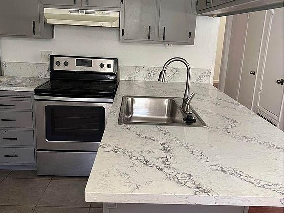 2nd image of 5511 Keoncrest Cir APT 1