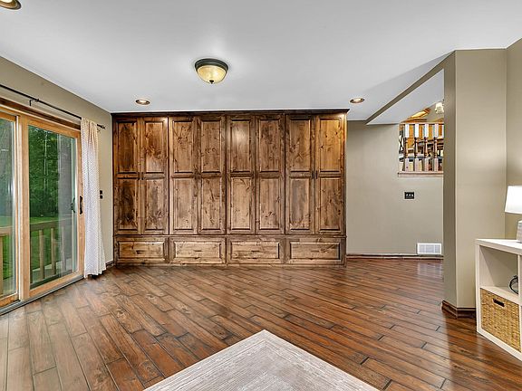 5th image of 34293 County Road 4 St