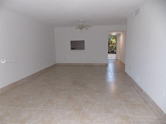 4th image of 1800 SW 81st Ave APT 1103