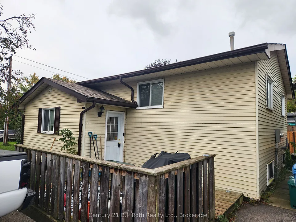 12 Shannon St #LOWER