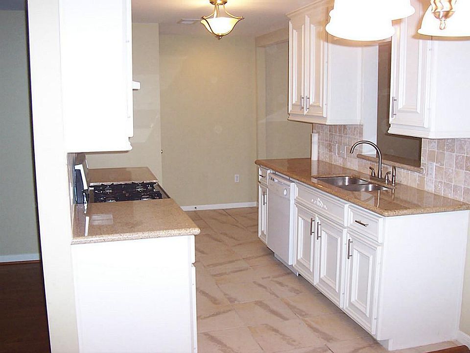 1st image of 5006 Viking Dr