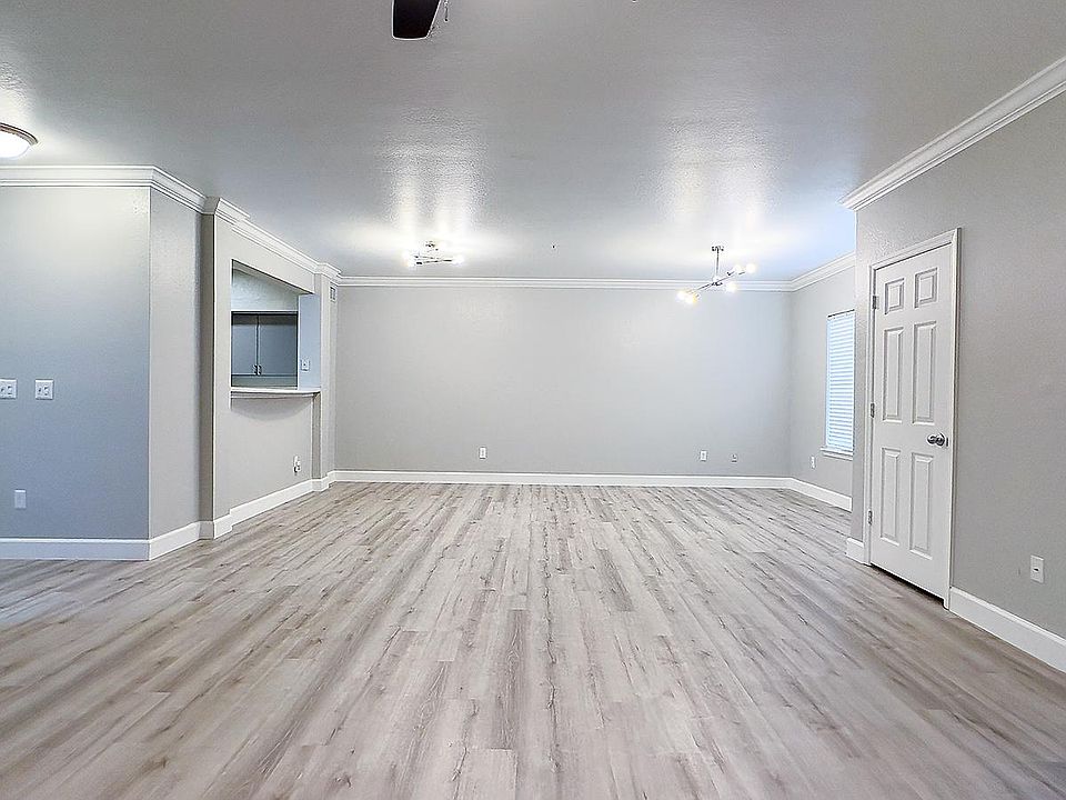 Living/Dining Room area