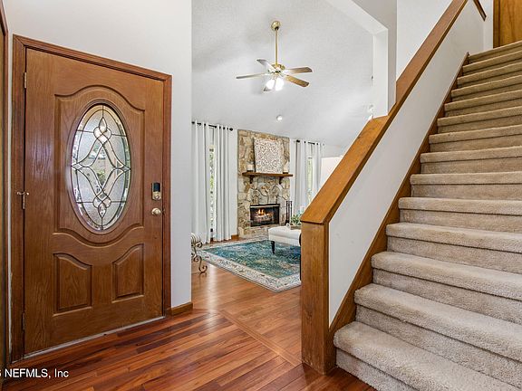 4th image of 12917 JULINGTON Road