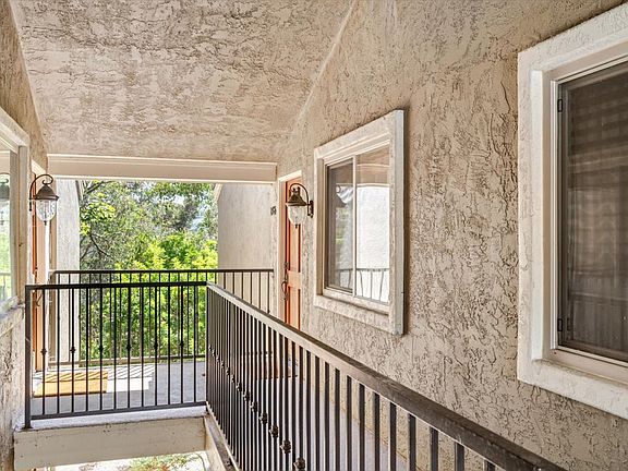 2nd image of 8430 Via Mallorca Unit 216