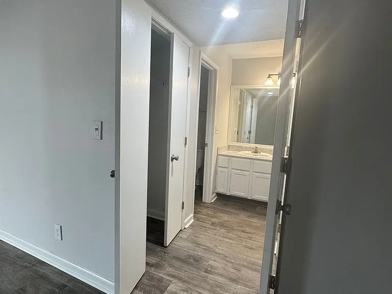 The Vibe at 8035 Apartments — Photo 51