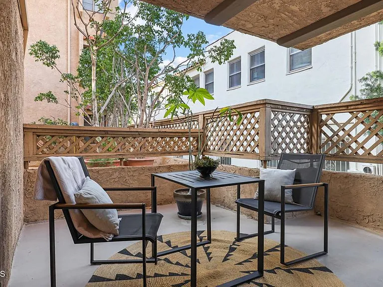 640 S Lake Ave #105 — Photo 25