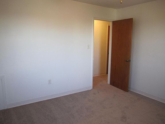 5th image of 2976 Voelkel Ave APT 8