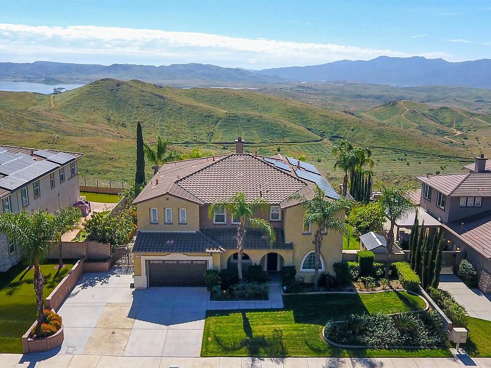 1st image of 18410 Lakepointe Dr