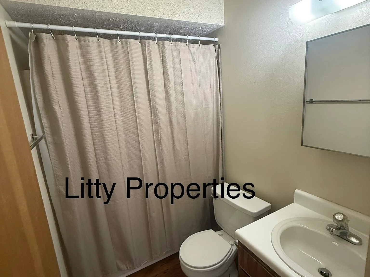 237 Hillcrest Road - 1 — Photo 4