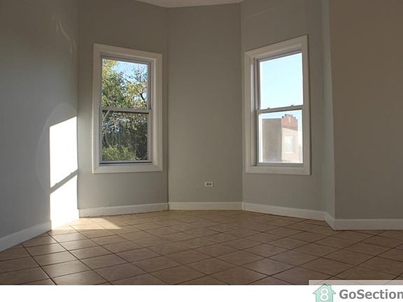 3rd image of 753 S California Ave #2