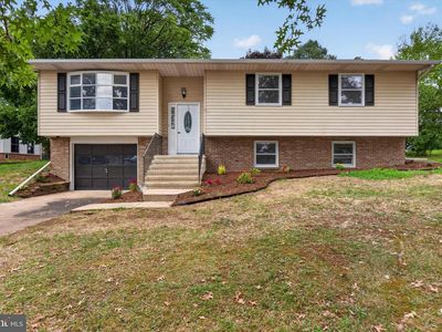 3204 S Scenic Rd, Harrisburg, PA, 17109