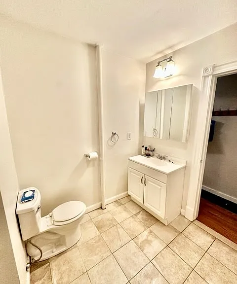 220 Hanover St #26 — Photo 10