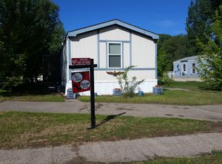 458 N 3rd Ave, Forsyth, MT 59327
