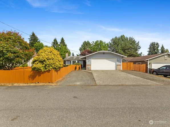 9705 1st Avenue SE, Everett, WA 98208