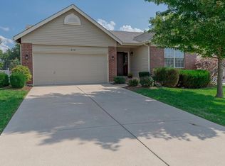 258 Spring Borough Dr, O'Fallon, MO 63368