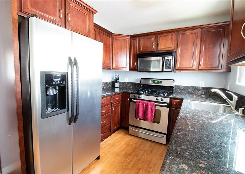 1st image of 4540 Wilson Ave Unit 205