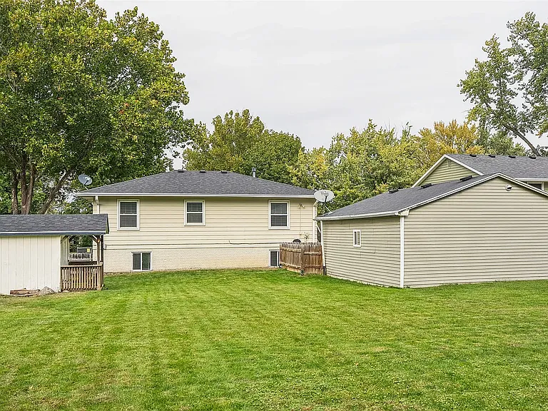 4800 Candlewick Dr — Photo 17