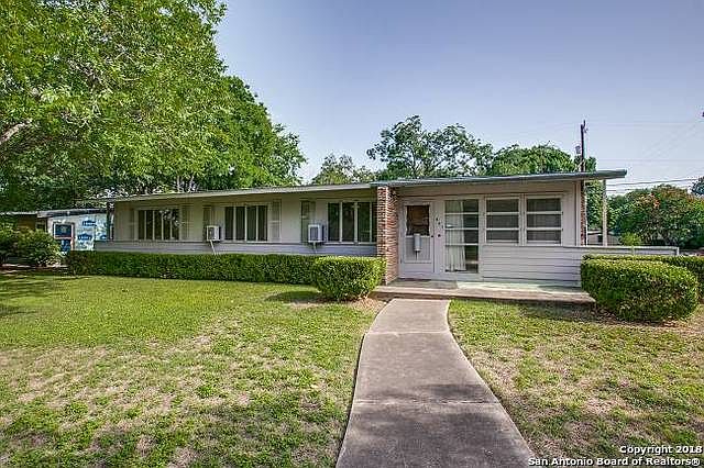 1st image of 431 Brightwood Pl