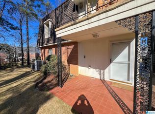 157 Old Montgomery Hwy APT A, Vestavia Hills, AL 35216
