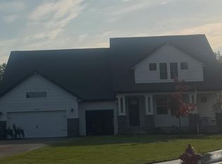 3844 Vista View Ct, Chaska, MN 55318