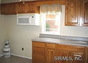 5th image of 1703 Bremen Ave