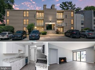120 Duvall Ln #121-10, Gaithersburg, MD 20877
