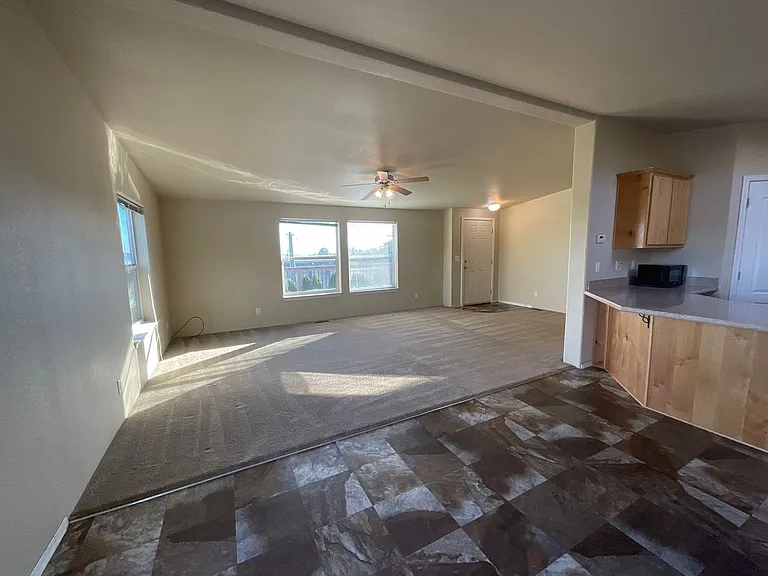 8477 Selder Rd — Photo 2