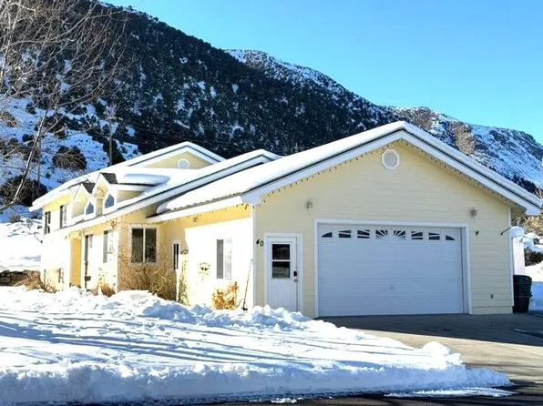 40 Paoha Dr, Lee Vining, CA 93541