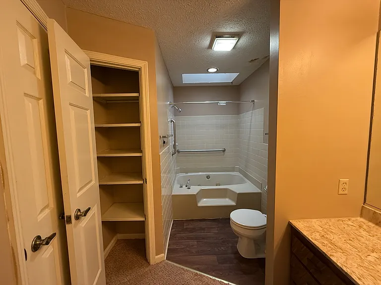 346 White Oak Ln — Photo 11