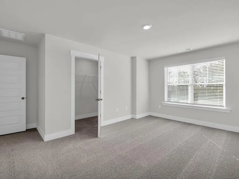 123 Grassland Rd S — Photo 15