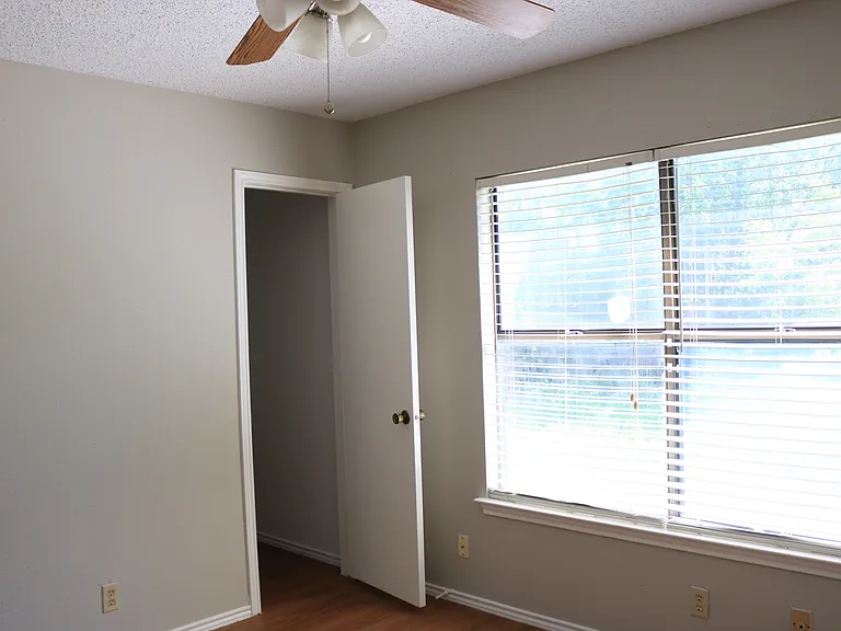 4107 Sunrise Point Dr — Photo 7