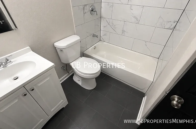 2967 Forest Ave — Photo 9