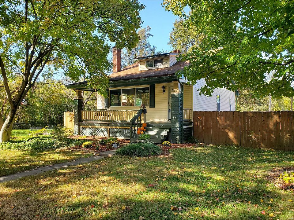 2nd image of 113 Franklin Ave